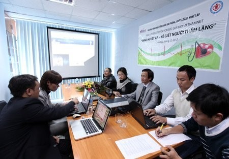 Giao lưu trực tuyến: Tăng huyết áp - kẻ giết người thầm lặng